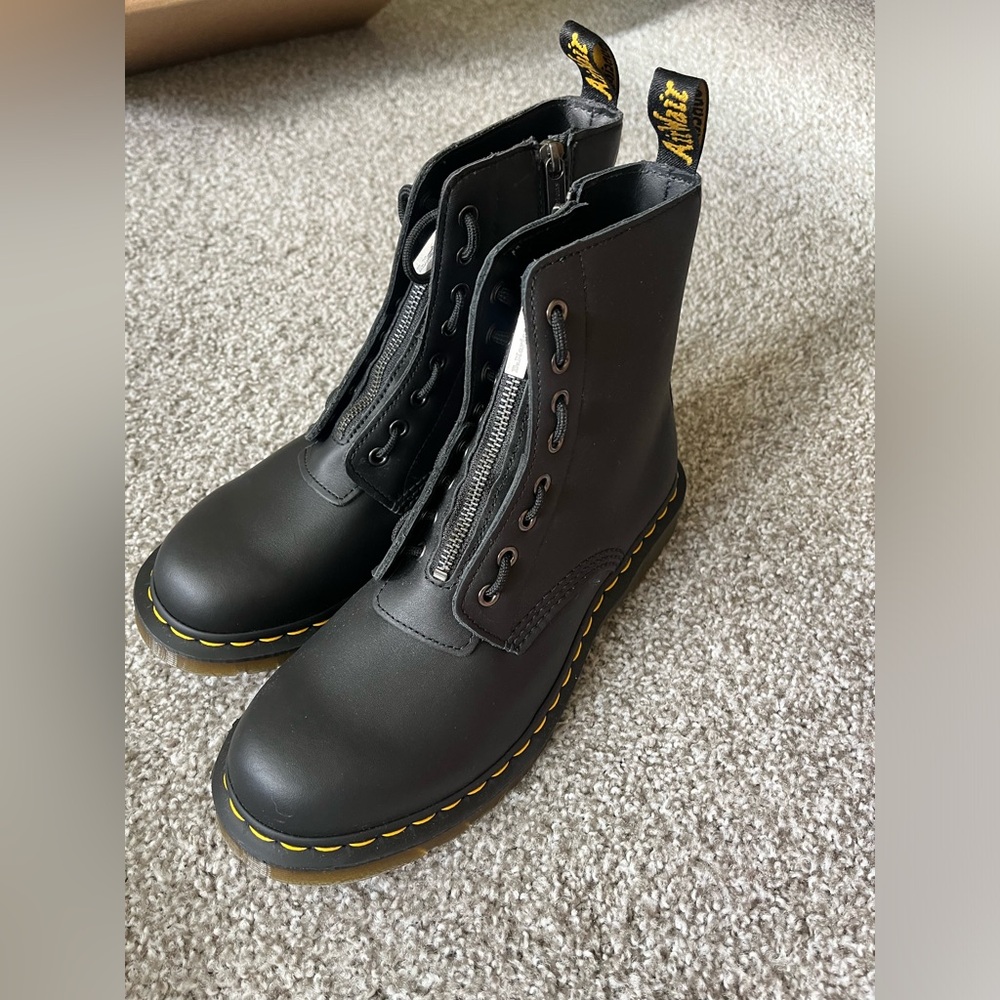 Black doc martens BRAND NEW